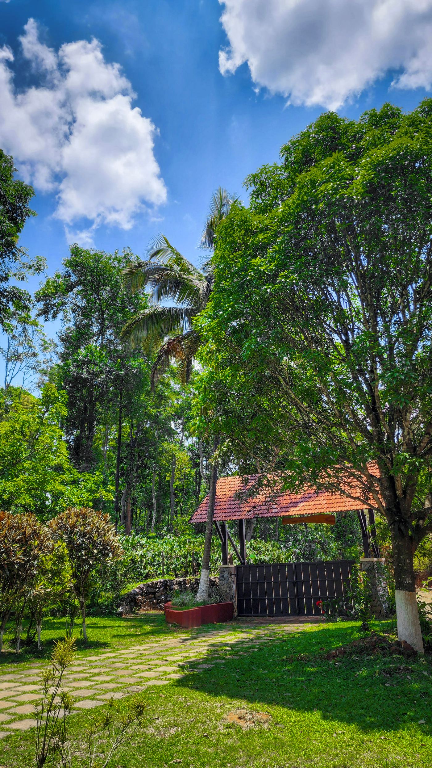 YohStay and Wodgal Estate photograph